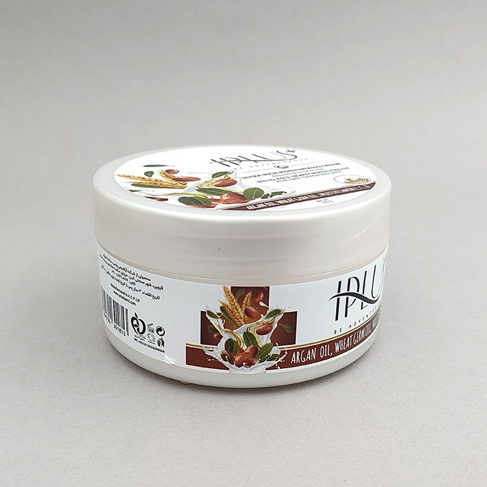 کرم مرطوب کننده قوی آی پلاس IPLUS حاوی روغن آرگان و روغن جوانه گندم مناسب پوست خشک