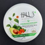 کرم مرطوب کننده قوی آی پلاس IPLUS حاوی روغن آووکادو و عصاره کالاندولا مناسب انواع پوست